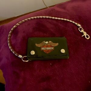 Harley Davidson wallet with leather wallet chain.